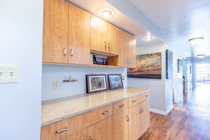 More Photos Of 2120 Logan Ave, Cheyenne Healthcare For Sale