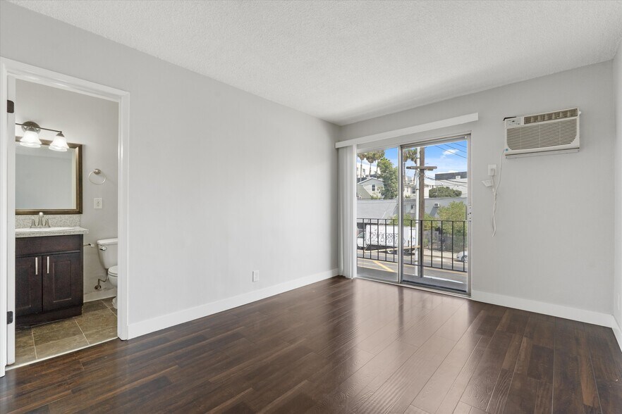 More Photos Of 1911 W 2nd St, Los Angeles Apartments For Sale