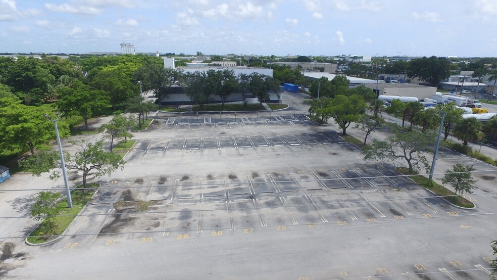 More Photos Of 1410 SW 3rd St, Pompano Beach Warehouse For Sale