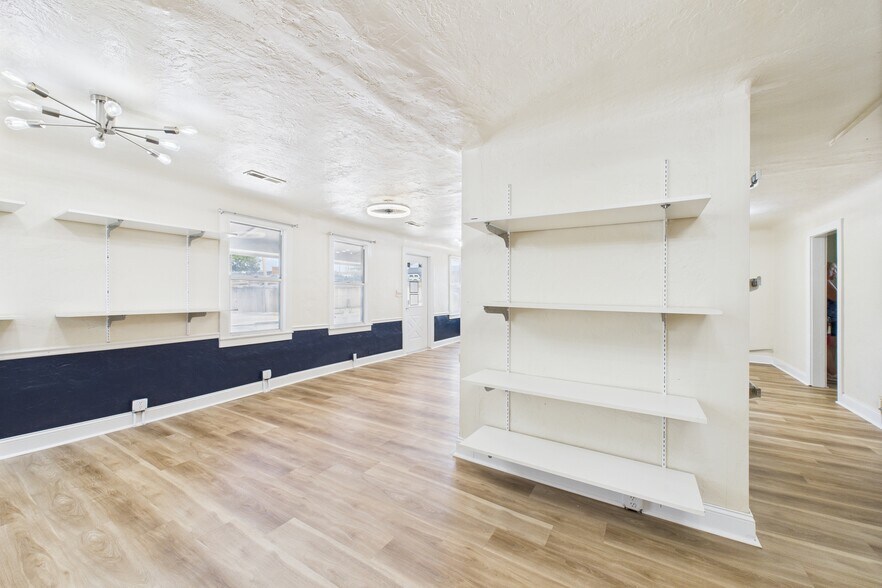 More Photos Of 919 South St, Mountain Home Freestanding For Sale