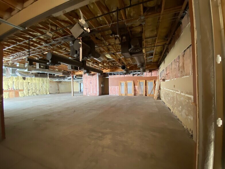 More Photos Of 4280-4302 E Indian School Rd, Phoenix Unknown For Lease