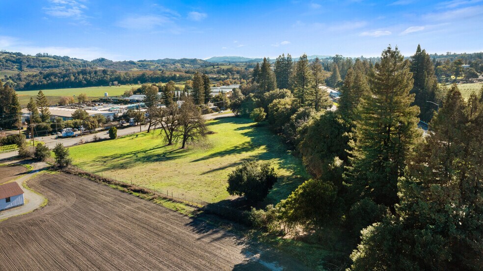 More Photos Of 13255 Healdsburg Ave, Healdsburg Land For Sale