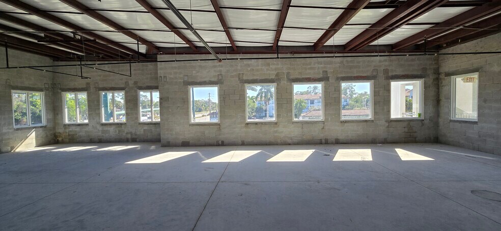 More Photos Of 8340 Sierra Meadows Blvd, Naples Healthcare For Lease