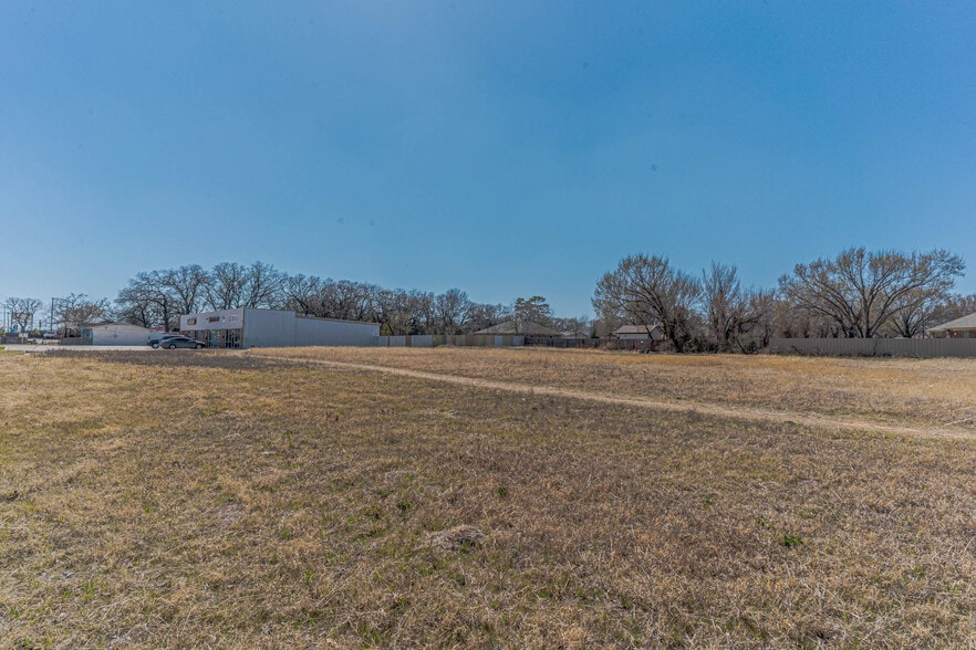 More Photos Of 3016 Elinor St, Fort Worth Land For Sale