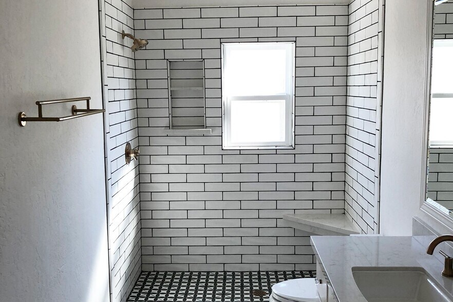 More Photos Of 1825 Capitol Ave, Sacramento Apartments For Sale