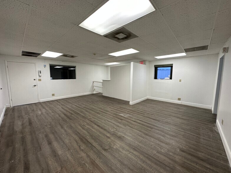More Photos Of 780-784 NW 57th Ct, Fort Lauderdale Light Manufacturing For Lease