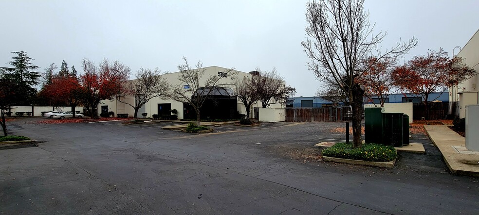 Primary Photo Of 5760 Roseville Rd, Sacramento Warehouse For Lease