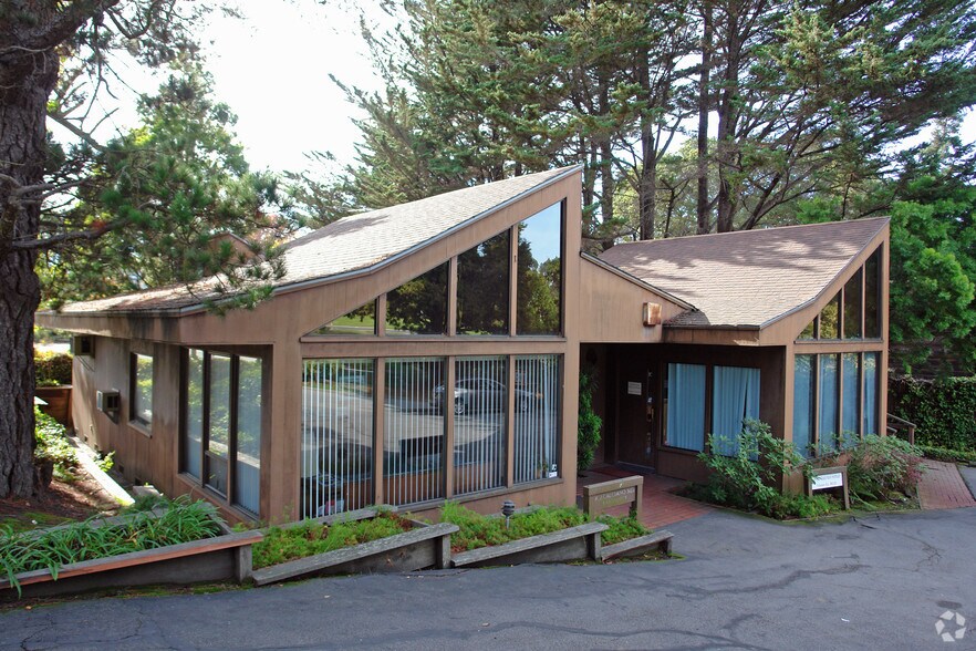 Primary Photo Of 3141-3143 Paul Sweet Rd, Santa Cruz Medical For Lease
