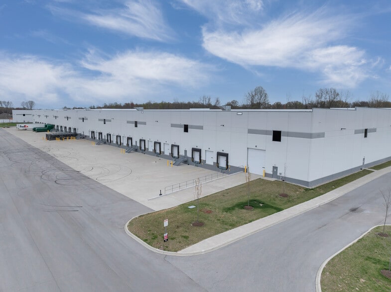 More Photos Of 3195 South Park Rd, Louisville Warehouse For Lease