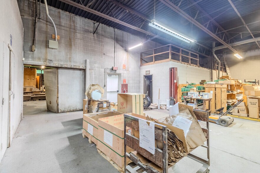 More Photos Of 55-57 Mark Dr, Delmont Light Manufacturing For Lease