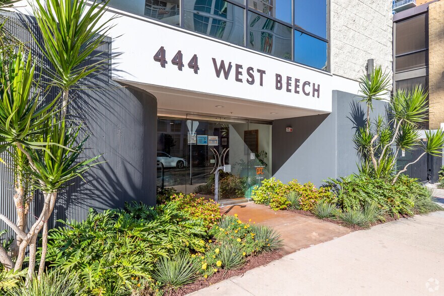 More Photos Of 444 W Beech St, San Diego Loft Creative Space For Lease