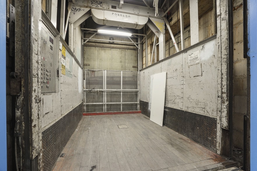 More Photos Of 1340 E 6th St, Los Angeles Manufacturing For Lease