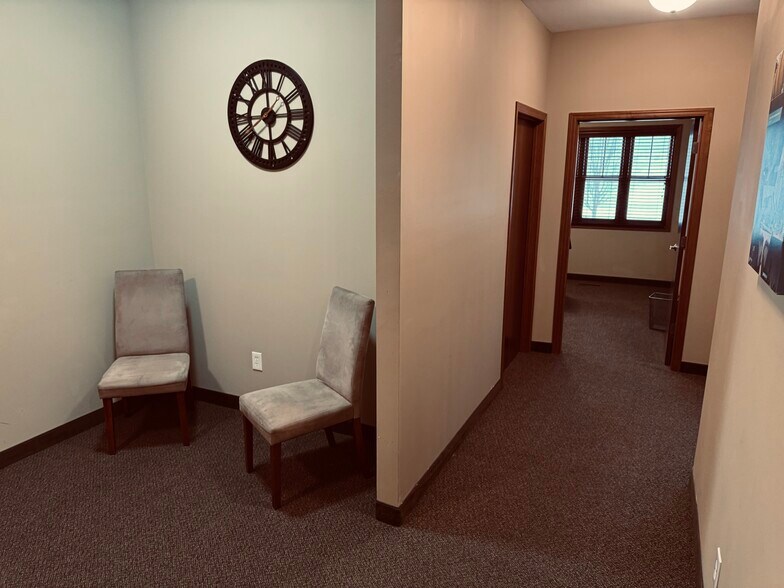 More Photos Of 744 Southcross Dr W, Burnsville General Retail For Sale