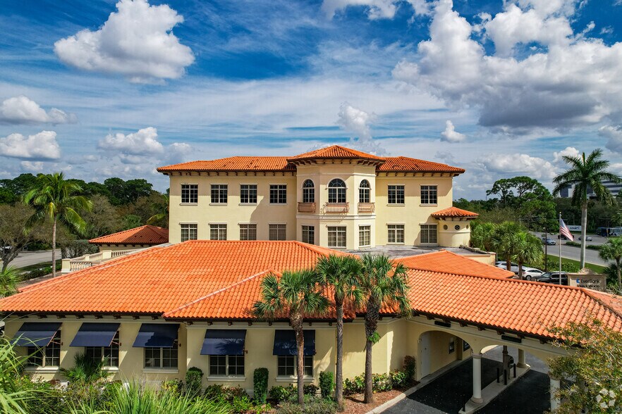 More Photos Of 1185 Immokalee Rd, Naples Office For Lease