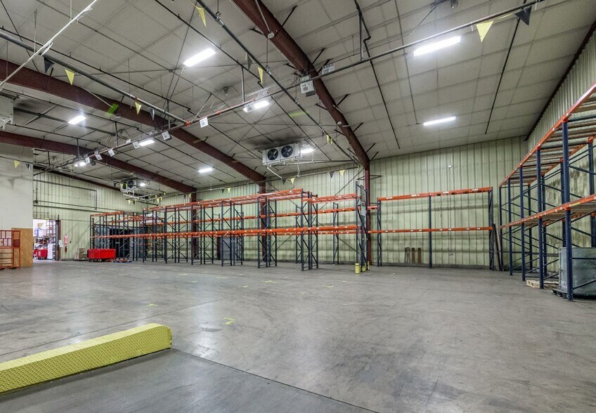 More Photos Of 1850 E Butler Ave, Flagstaff Distribution For Lease