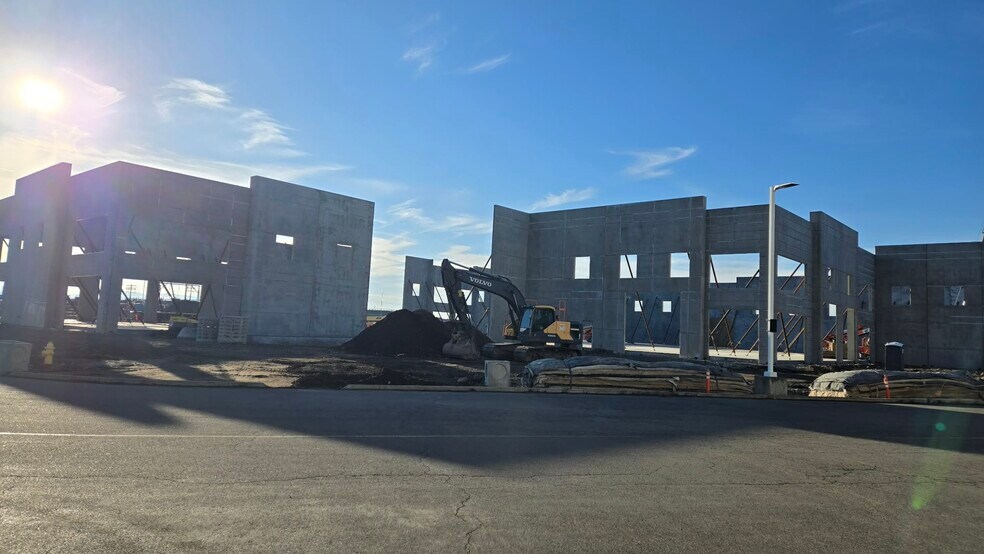 More Photos Of 22421 E Appleway Ave, Liberty Lake Light Manufacturing For Lease