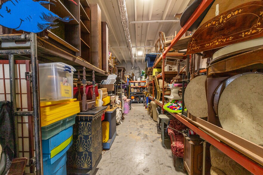More Photos Of 2169 10th St, Sarasota Warehouse For Sale