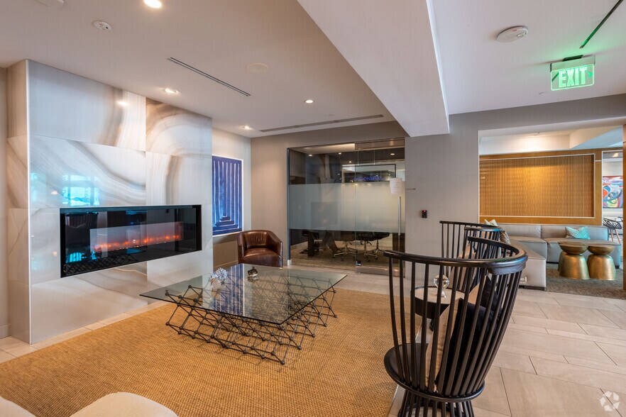 More Photos Of 687 S Hobart Blvd, Los Angeles Apartments For Lease