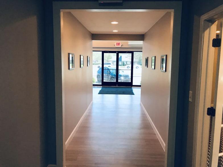 More Photos Of 24525 Southfield Rd, Southfield Unknown For Lease