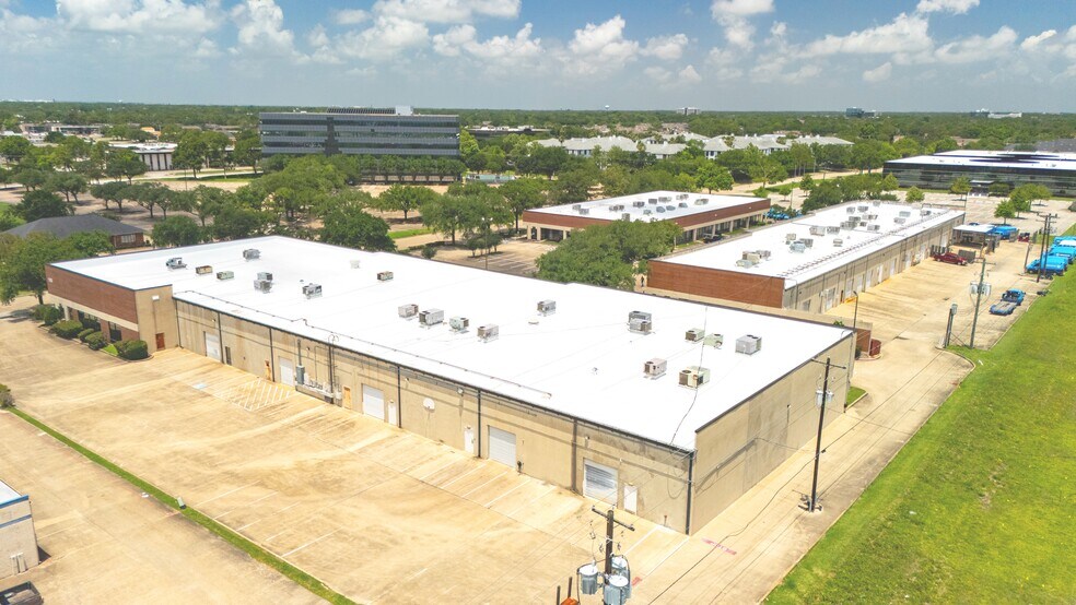 More Photos Of 1100 Hercules Ave, Houston Unknown For Lease