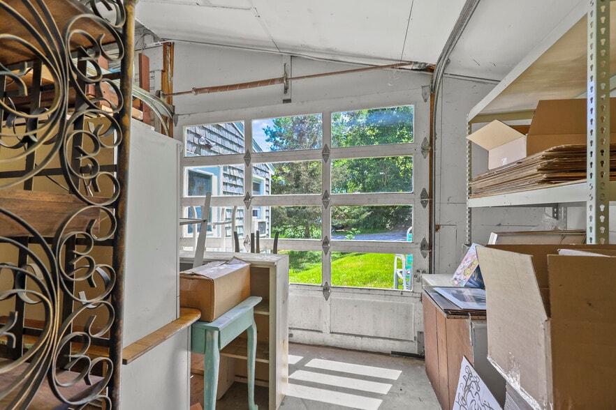 More Photos Of 8 Center St, West Stockbridge Restaurant For Sale