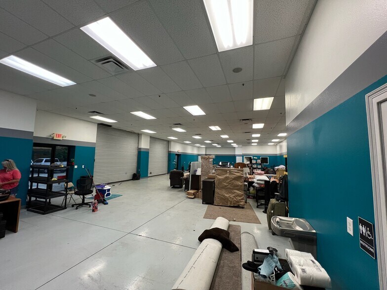 More Photos Of 947 Beville Rd, South Daytona Warehouse For Sale