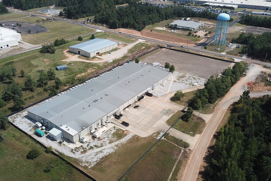 More Photos Of 56 County Road 166, Oxford Warehouse For Lease