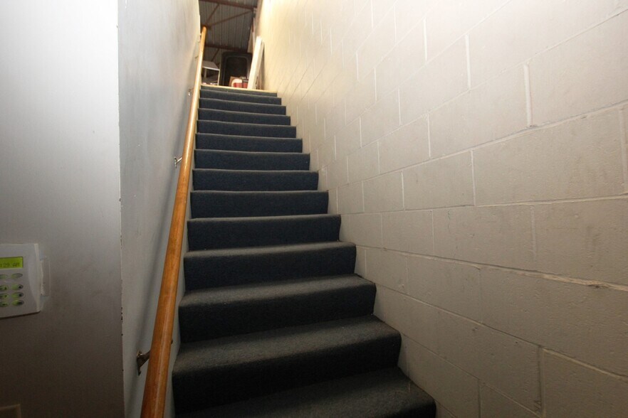 More Photos Of 83 Alexander Rd, Billerica Industrial For Sale