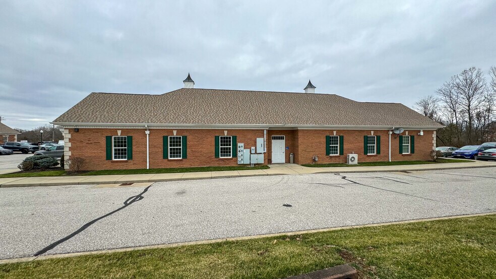 More Photos Of 5901 Montclair Blvd, Milford Office For Lease