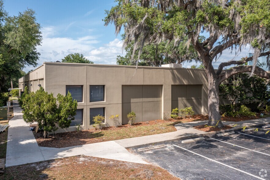 More Photos Of 600 W North Blvd, Leesburg Medical For Lease