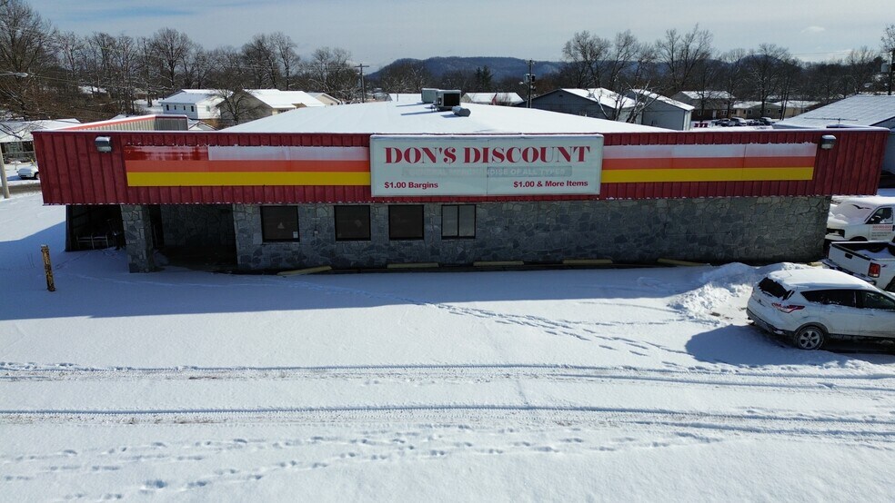 More Photos Of 310 Richmond Rd N, Berea Storefront For Sale