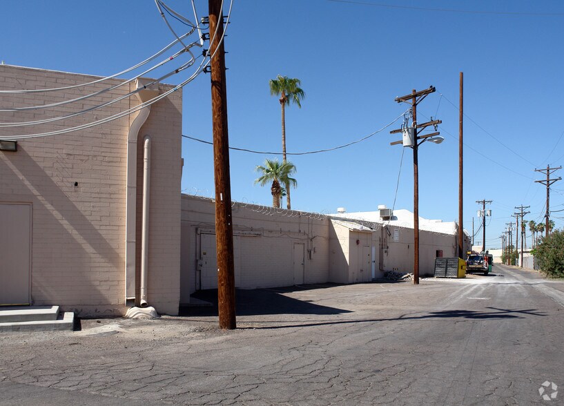 More Photos Of 4105 N 51st Ave, Phoenix General Retail For Lease