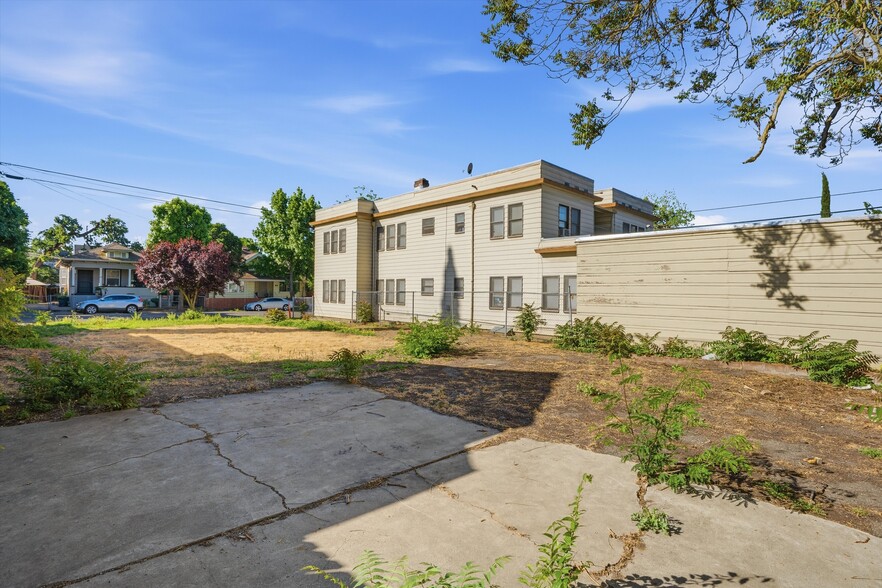 More Photos Of 133 W Magnolia St, Stockton Land For Sale