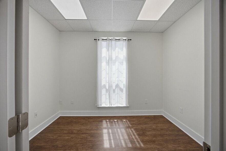 More Photos Of 7385 Applegate Ln, Chattanooga Medical For Lease