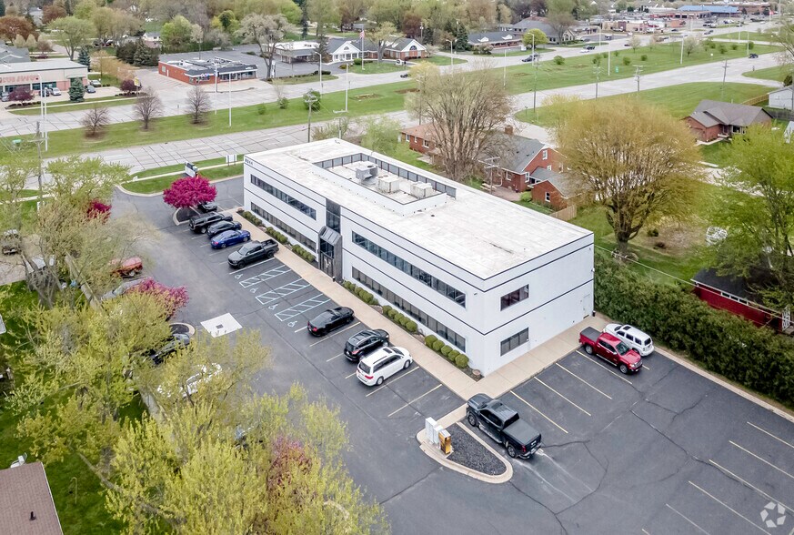 More Photos Of 8344 Hall Rd, Utica Office For Lease