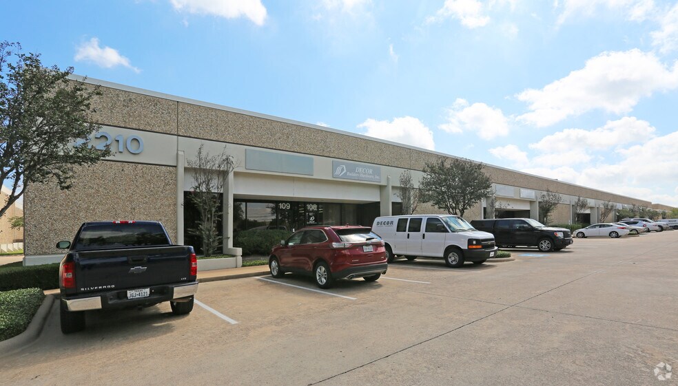 Primary Photo Of 2210 Denton Dr, Austin Light Distribution For Lease