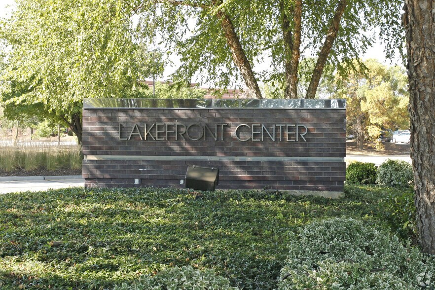 More Photos Of 4090 Wedgeway Ct, Earth City Research And Development For Lease