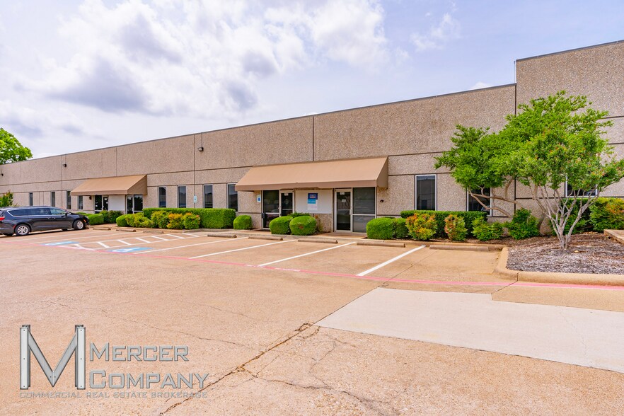 More Photos Of 7415 Whitehall St, Richland Hills Light Distribution For Lease