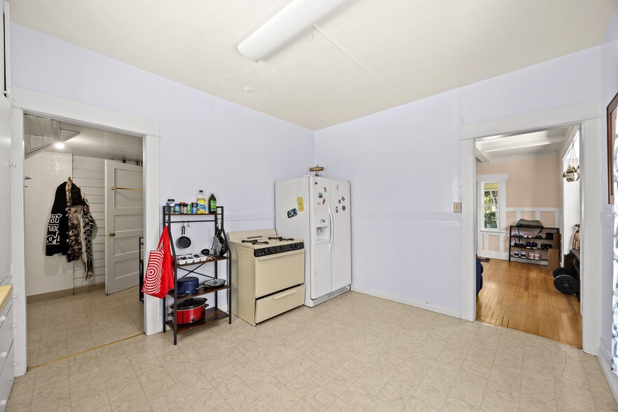 More Photos Of 1156 Steuben St, Pasadena Apartments For Sale