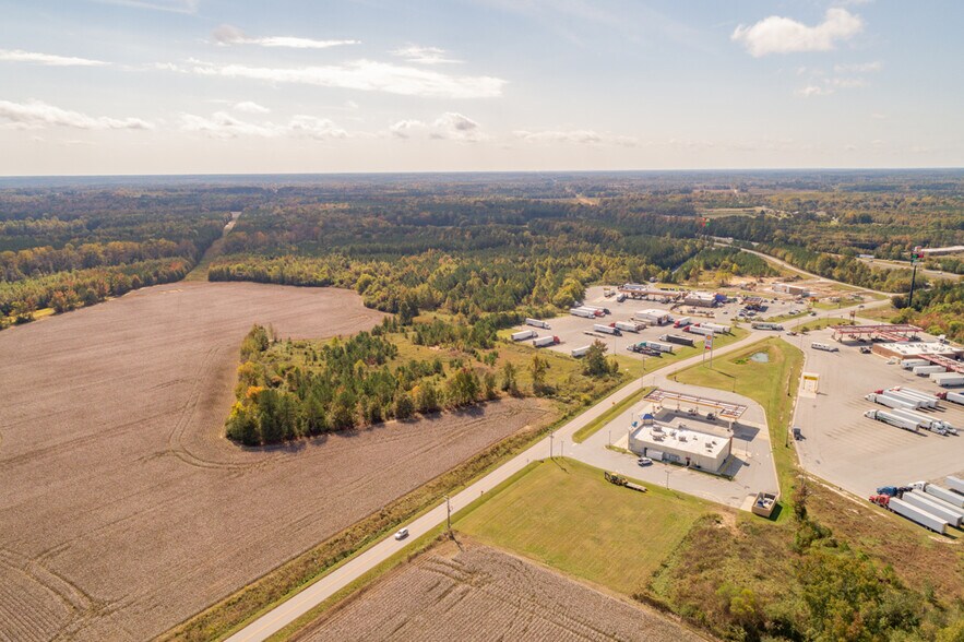 More Photos Of 700 Moores Ferry Rd, Skippers Land For Sale