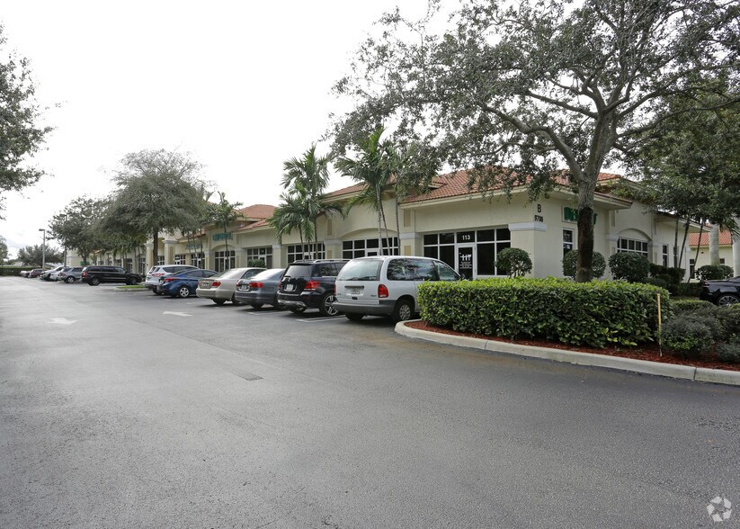 More Photos Of 9700 Stirling Rd, Cooper City Office For Lease