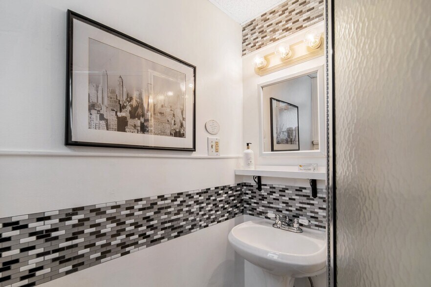 More Photos Of 6035 Kennedy Blvd E, West New York Office Residential For Sale