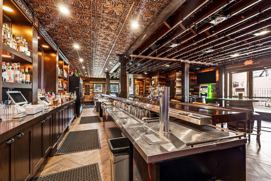 More Photos Of 316 N Main St, Columbia Storefront Retail Office For Sale