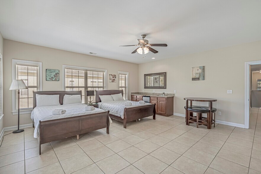 More Photos Of 703 37th Ave S, North Myrtle Beach Apartments For Sale