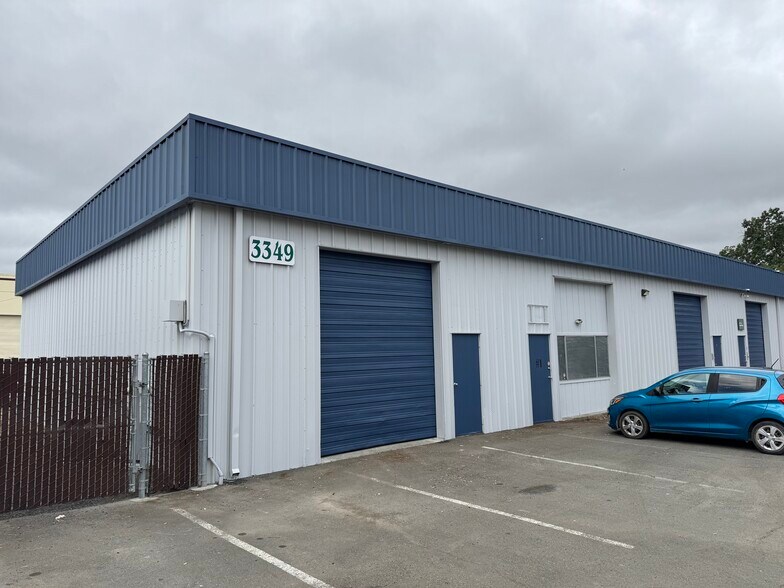 Primary Photo Of 3355 Industrial Dr, Santa Rosa Industrial For Lease