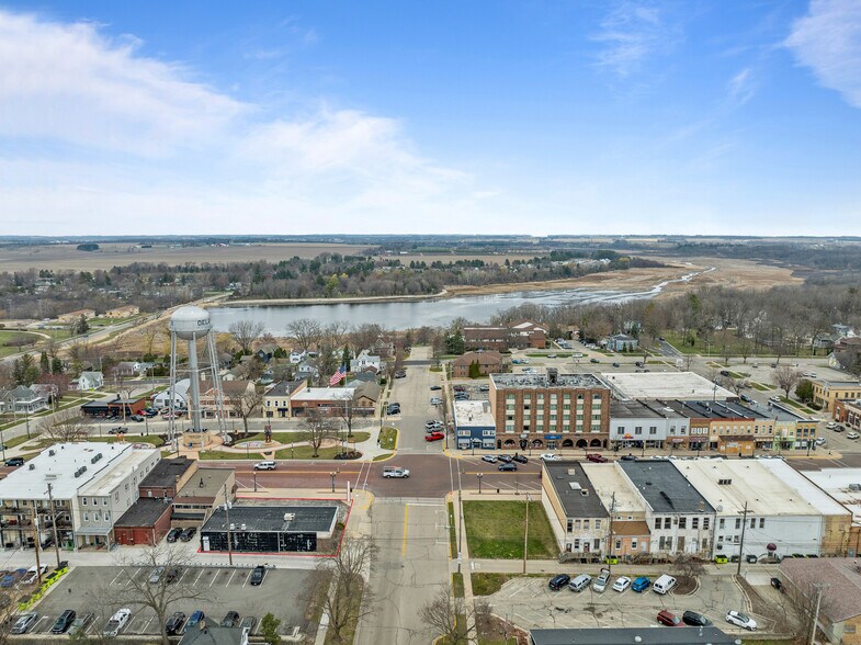 More Photos Of 136 E Walworth Ave, Delavan Restaurant For Sale