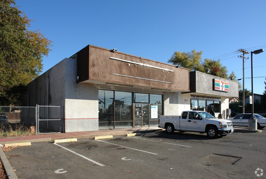 More Photos Of 5101 Marconi Ave, Carmichael Freestanding For Lease