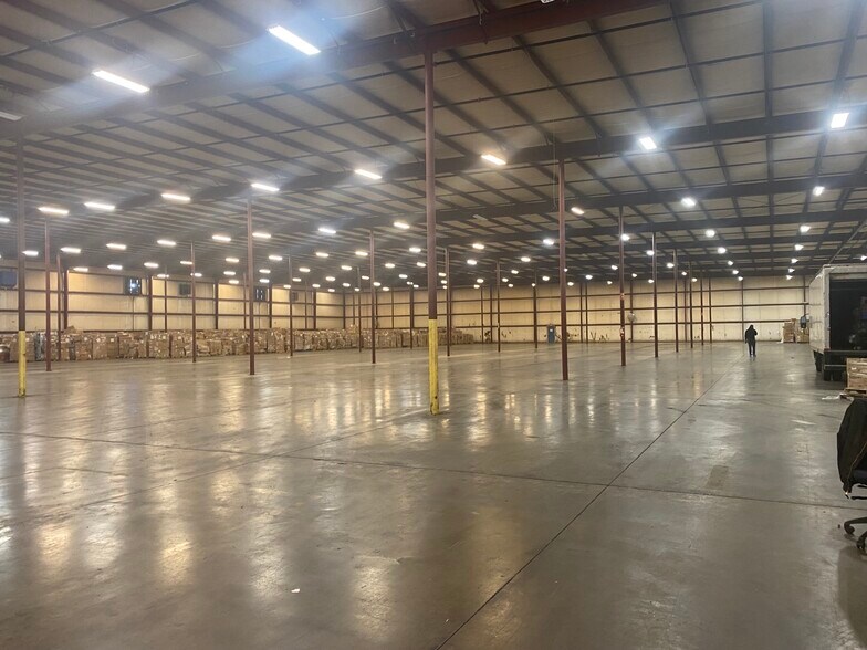 More Photos Of 10 Industrial Dr, Dyer Warehouse For Sale