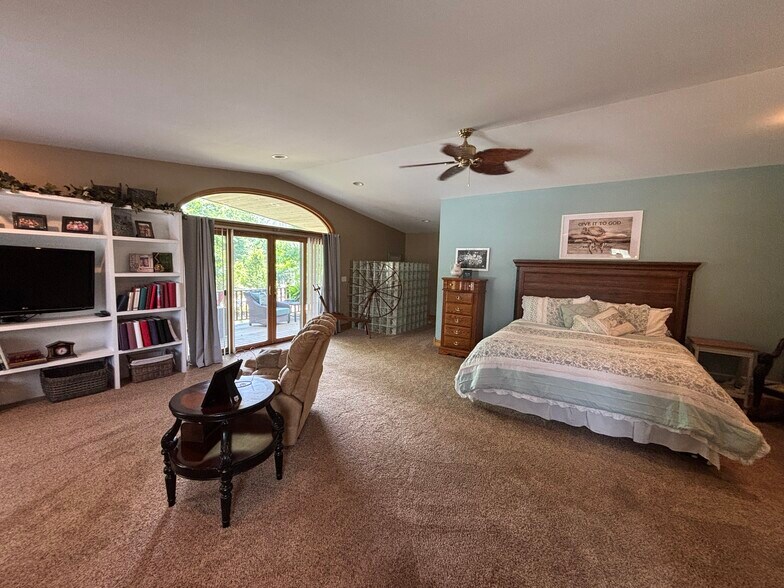 More Photos Of 7332 S M-37, Baldwin Hotel For Sale