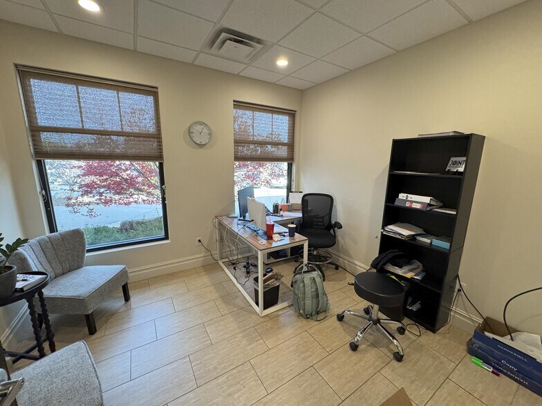 More Photos Of 8014 S 101st East Ave, Tulsa Medical For Lease